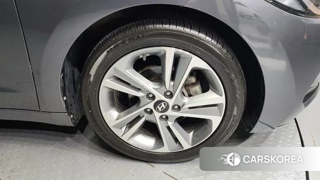 Hyundai Avante AD id 2986796 из Кореи 15