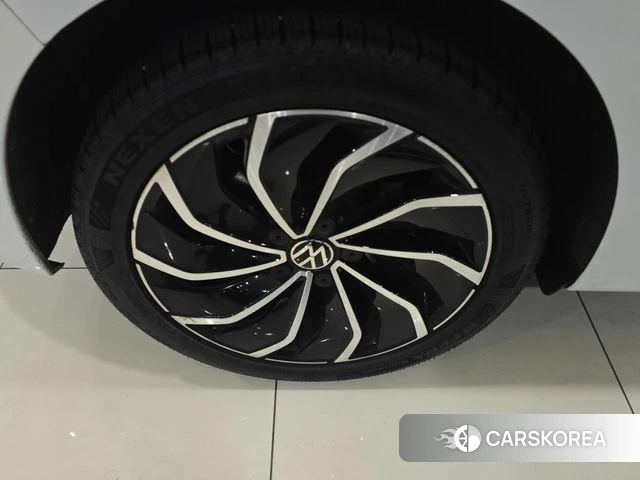Volkswagen Golf 8th Generation id 3964038 из Кореи 11