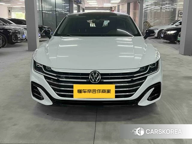 Volkswagen CC 2023 Белый из Китая, фото 5