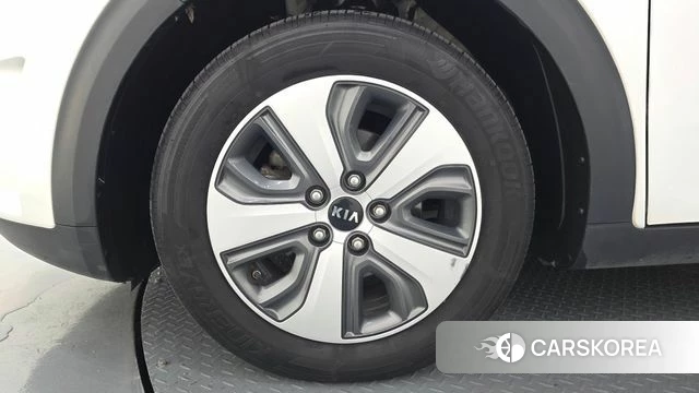Kia Niro id 4536671 из Кореи 15