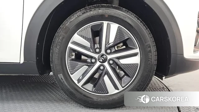 Kia The New Niro id 3597879 из Кореи 15