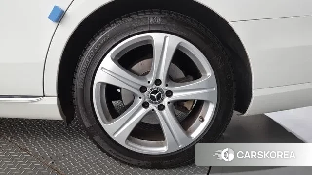 Mercedes-Benz E-Class W213 id 3000528 из Кореи 15