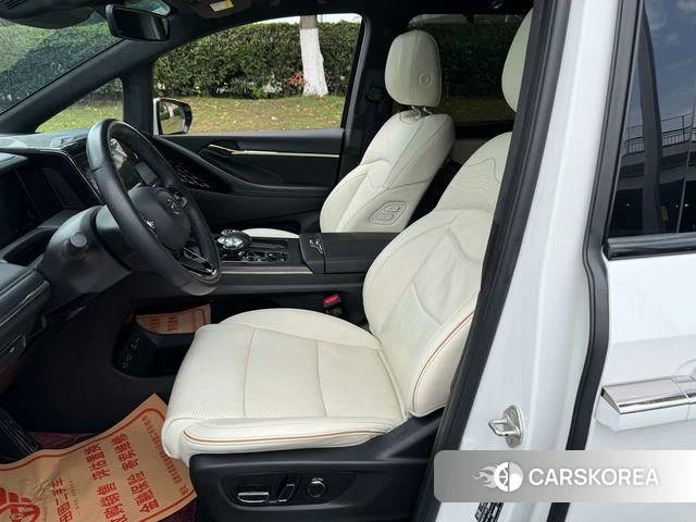 GAC Trumpchi Trumpchi M8 id 4254836 из Китая 9