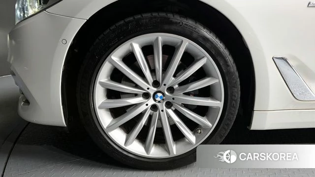 BMW 5 Series (G30) id 4384719 из Кореи 30