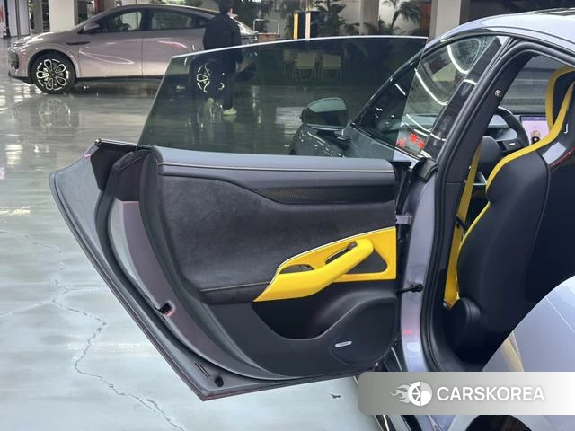 Xiaomi Car Xiaomi SU7 Ultra id 3908789 из Китая 14