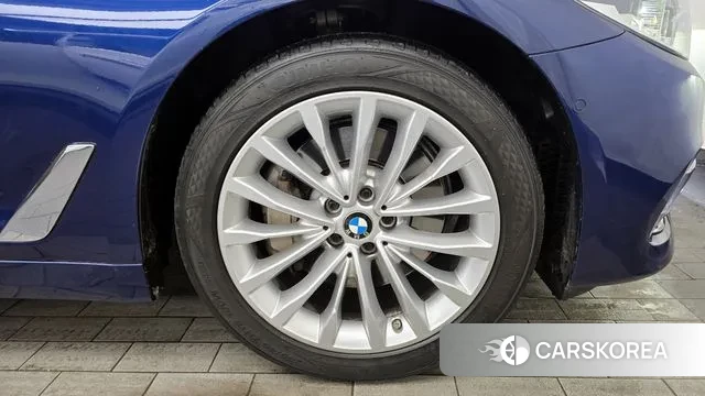 BMW 5 Series (G30) id 3449079 из Кореи 15