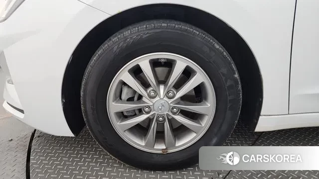 Hyundai The New Avante AD id 3055383 из Кореи 15