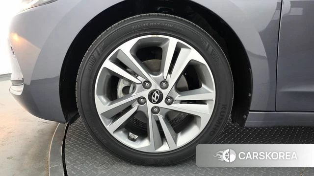 Hyundai Avante AD id 4180819 из Кореи 15