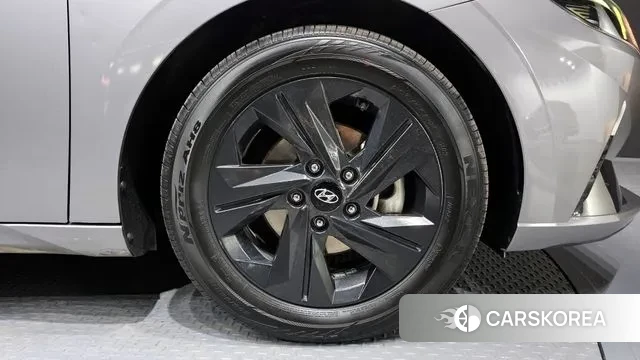 Hyundai Avante Hybrid (CN7) id 3740835 из Кореи 15