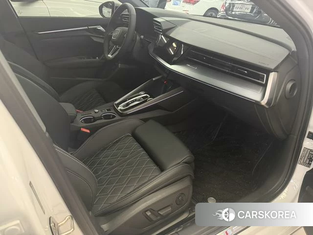 Audi A3 id 4260880 из Китая 16