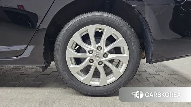 Nissan Centra id 3661733 из Кореи 15