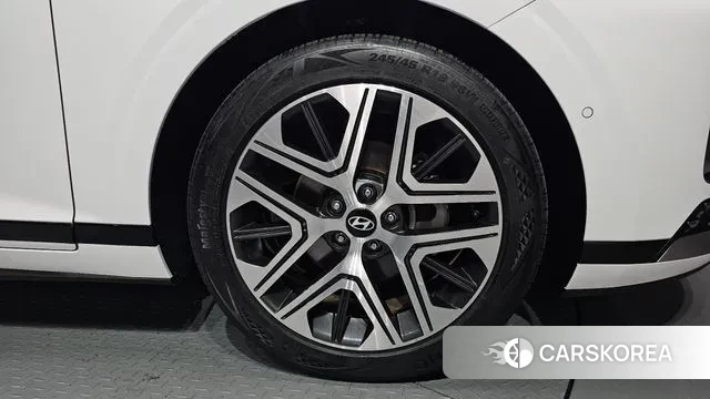 Hyundai Grandeur Hybrid (GN7) id 2905213 из Кореи 15