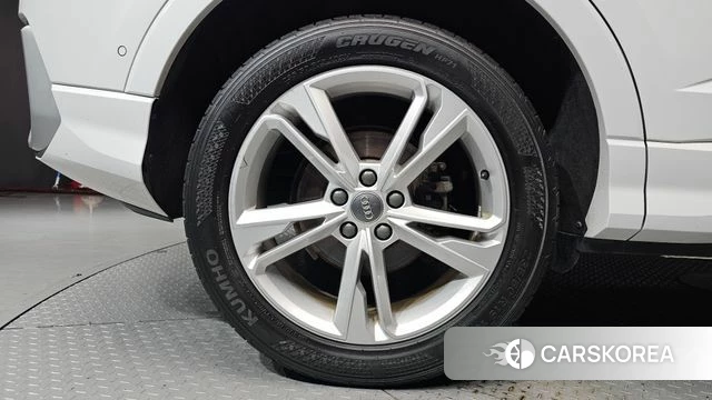 Audi Q3 (F3) id 4667094 из Кореи 27