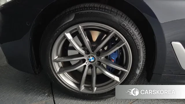 BMW 5 Series (G30) id 3617346 из Кореи 15