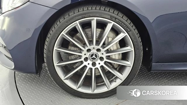 Mercedes-Benz E-Class W213 id 4759828 из Кореи 28