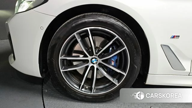 BMW 5 Series (G30) id 4250164 из Кореи 29
