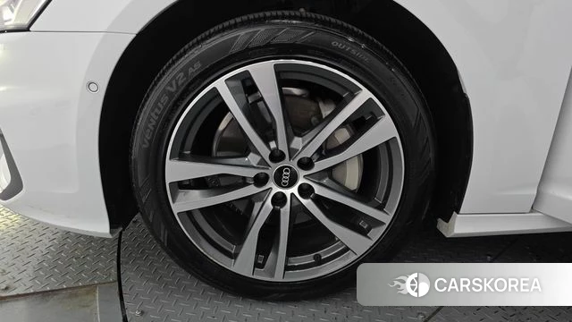Audi A6 (C8) id 4444776 из Кореи 31