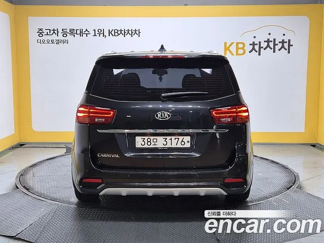 Kia The New Carnival id 2507788 из Кореи 14