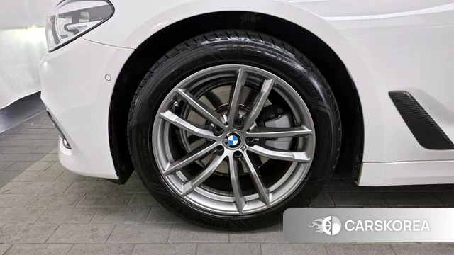 BMW 5 Series (G30) id 4586809 из Кореи 15