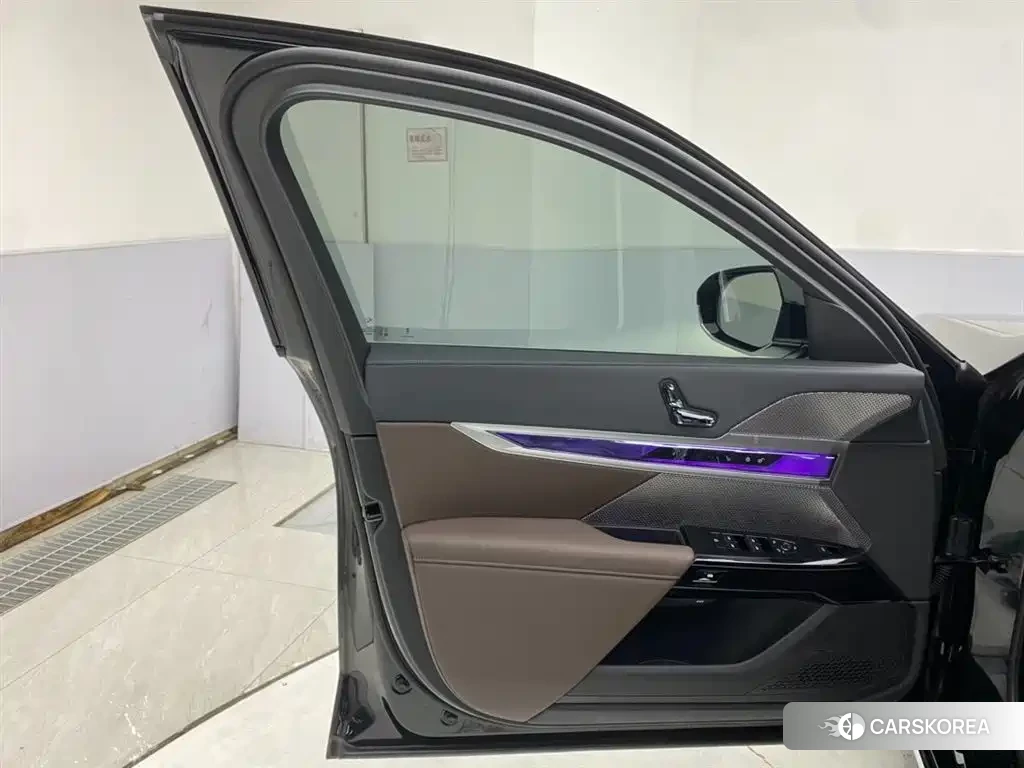 BMW 7 series id 4539099 из Китая 24