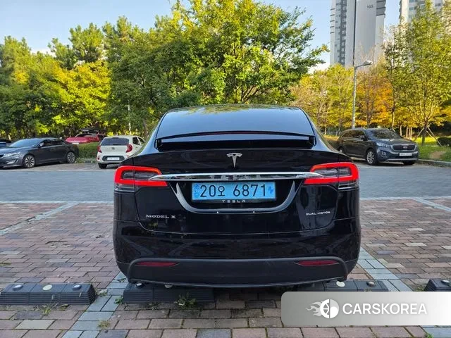Tesla Model X id 3264213 из Кореи 11