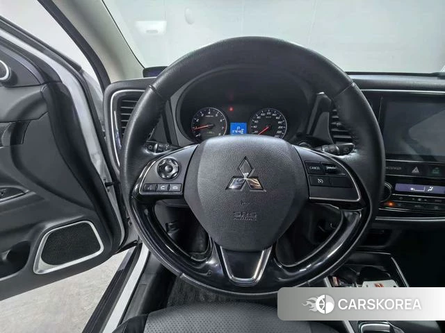 Mitsubishi  Outlander id 4238120 из Китая 10