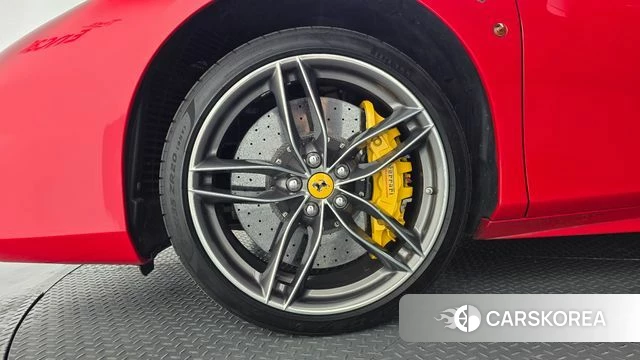 Ferrari 488 GTB id 4698997 из Кореи 29