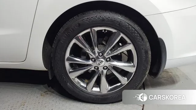 Kia The New Carnival id 3661844 из Кореи 15