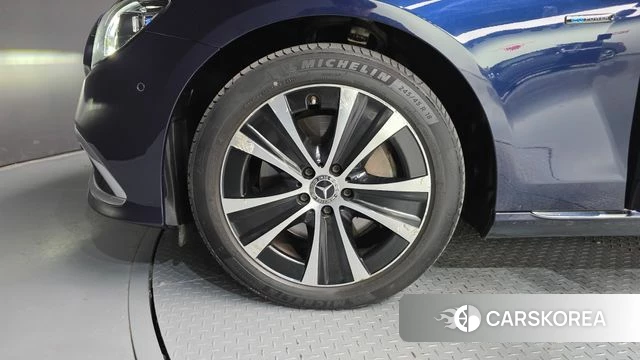 Mercedes-Benz E-Class W213 id 4507519 из Кореи 26