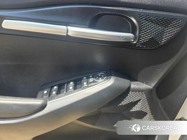 Kia Seltos 2019 Белый из Кореи, фото 5