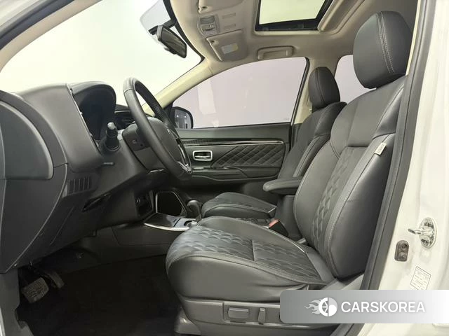Mitsubishi  Outlander id 3890539 из Китая 13