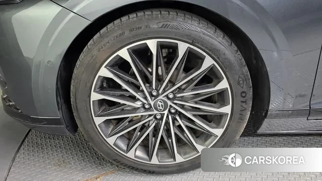 Hyundai Grandeur Hybrid (GN7) id 3289765 из Кореи 15