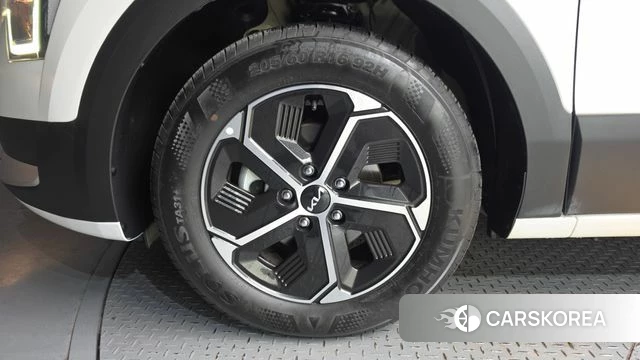 Kia Di Ol Nu Niro id 4744651 из Кореи 25