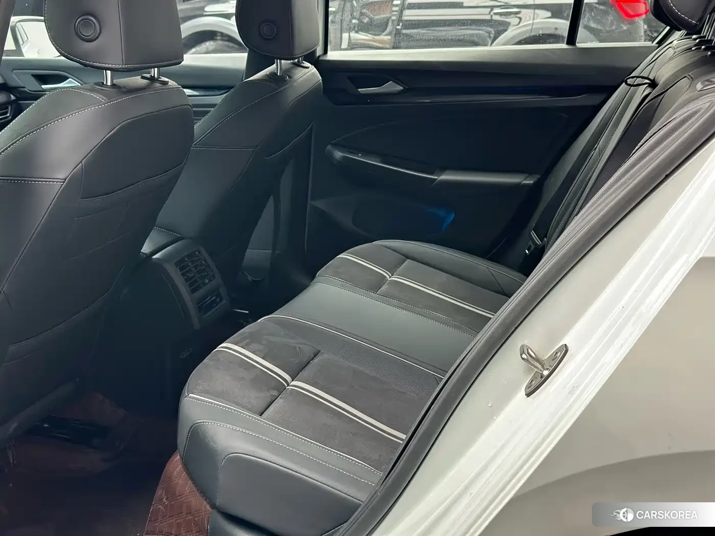Volkswagen Golf id 4681139 из Китая 9