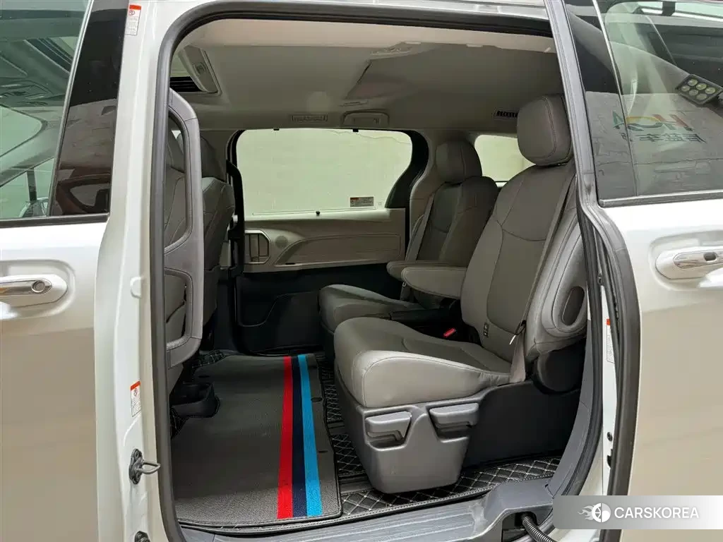 Toyota Granvia id 4547320 из Китая 11