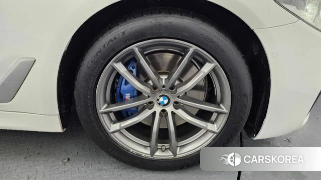 BMW 5 Series (G30) id 3917546 из Кореи 15