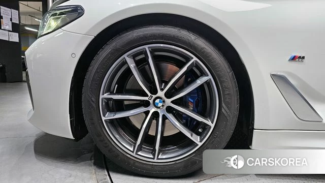 BMW 5 Series (G30) id 3813375 из Кореи 15