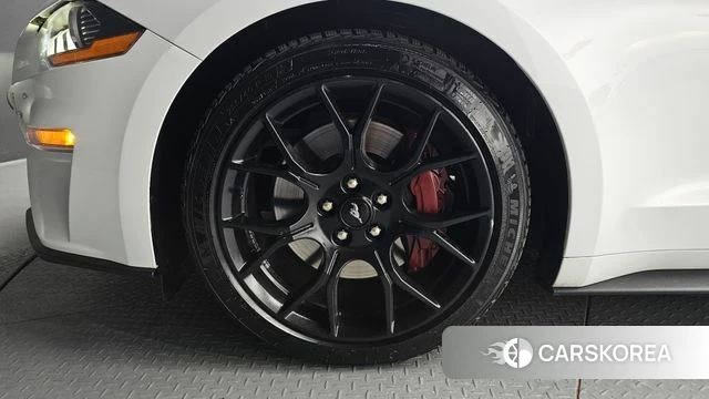 Ford Mustang id 3936353 из Кореи 15