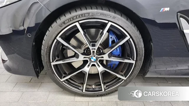 BMW 8 Series (G15) id 3379013 из Кореи 15