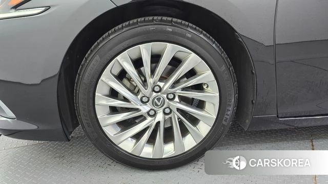 Lexus ES300h 7th generation id 4873332 из Кореи 15
