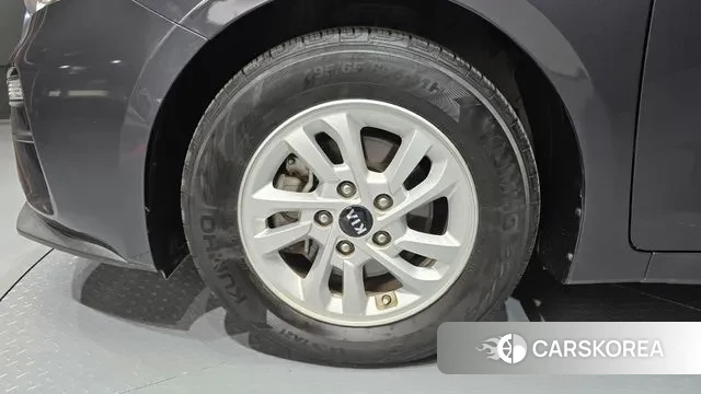 Kia Come New K3 id 3302646 из Кореи 15