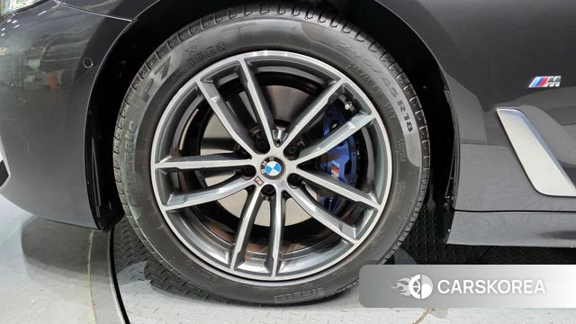 BMW 5 Series (G30) id 3798890 из Кореи 15