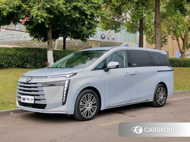 GAC Trumpchi Trumpchi E8 PHEV 2026 Белый из Китая, фото 5