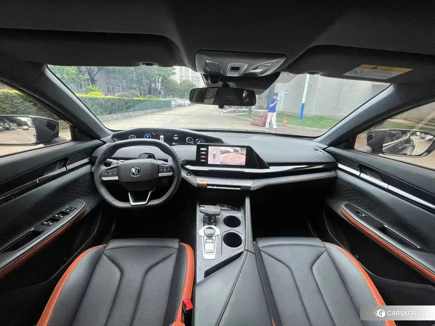 Chang'an Changan UNI-V 2023 Silver/gray из Китая, фото 5