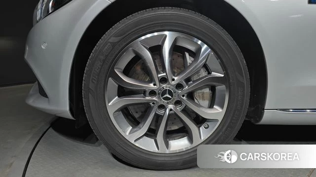 Mercedes-Benz C-Class W205 id 4232914 из Кореи 15
