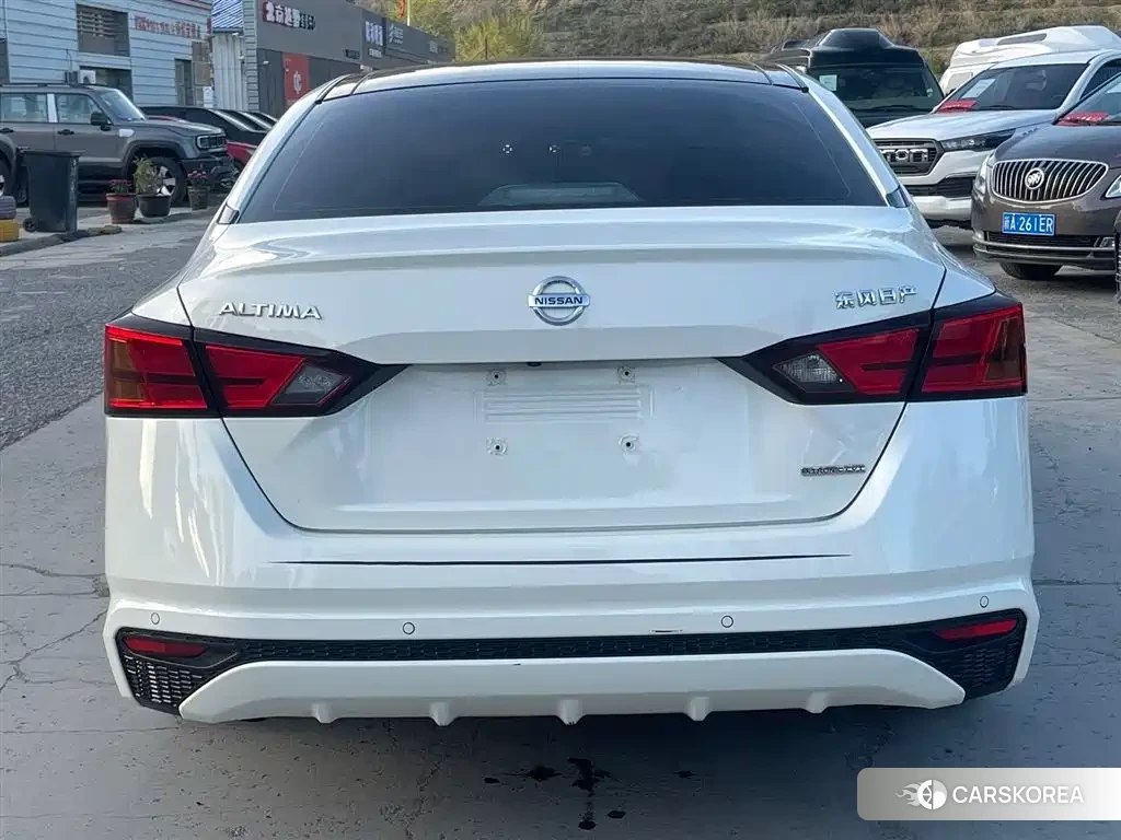 Nissan Altima 2022 Белый из Китая, фото 5
