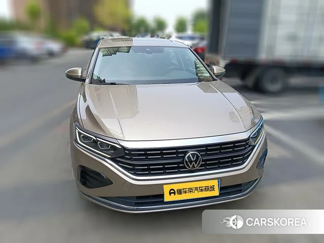 Volkswagen Passat 2021 Шампань из Китая, фото 5