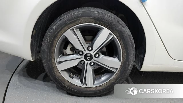 Kia The New K3 id 3905928 из Кореи 15