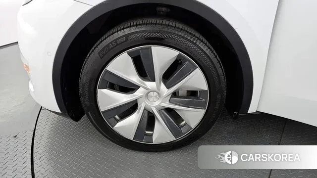 Tesla Model Y id 3258205 из Кореи 15