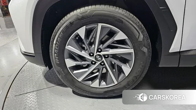 Hyundai Tucson (NX4) id 3611392 из Кореи 15